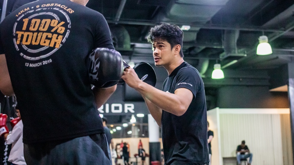 boxing class instruction drian francisco