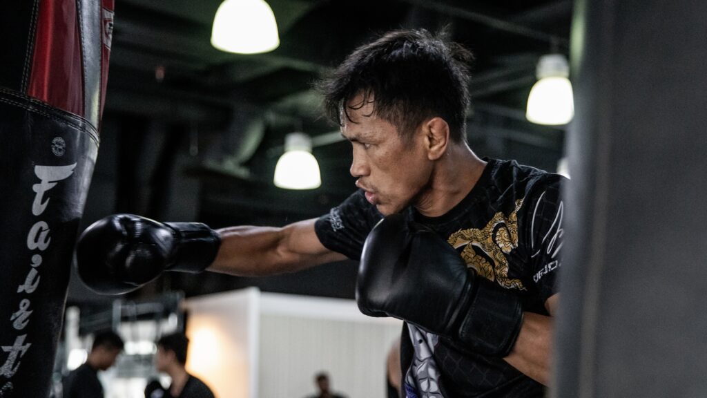 4 Keys To Becoming A Good Pressure Fighter In Boxing
