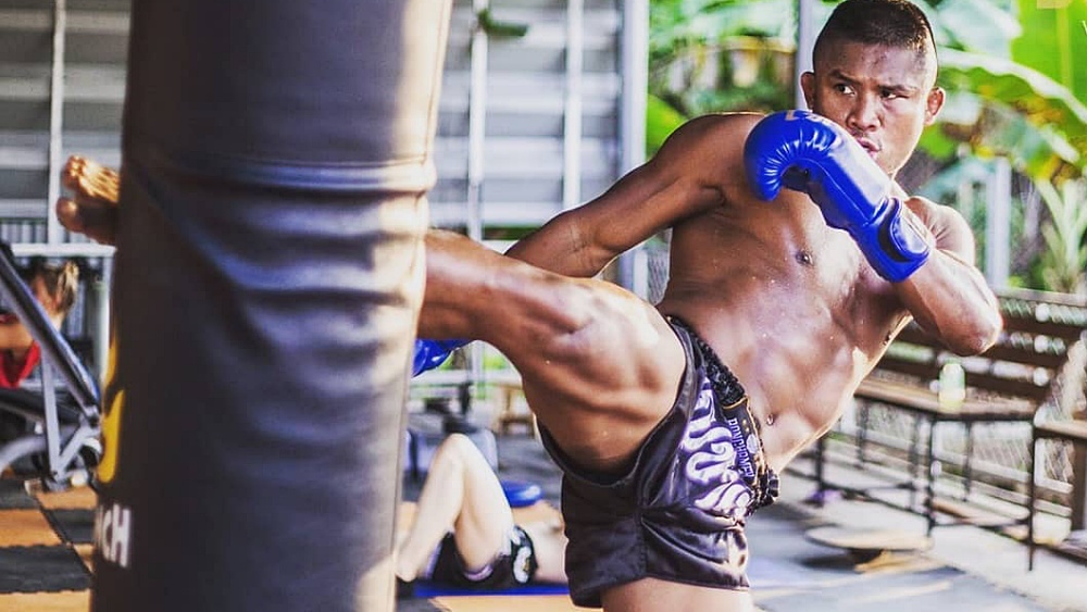 How To Fight Like Buakaw Banchamek