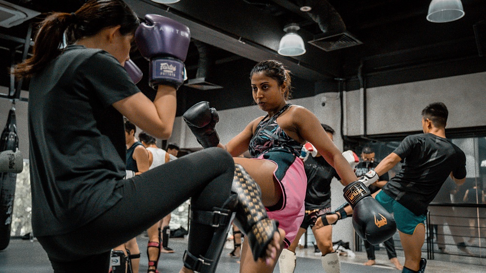 muay thai female sparring
