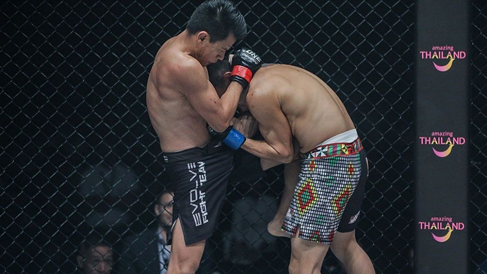 Breaking Down The Muay Khao Style In Muay Thai